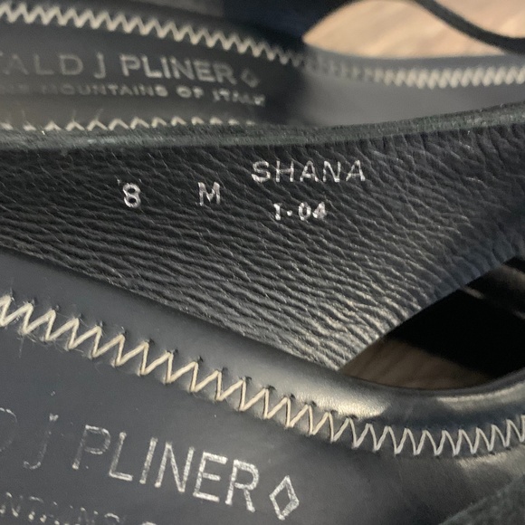 🌺DONALD PLINER Shana Black Suede Leather Sandal 8 - Picture 7 of 9